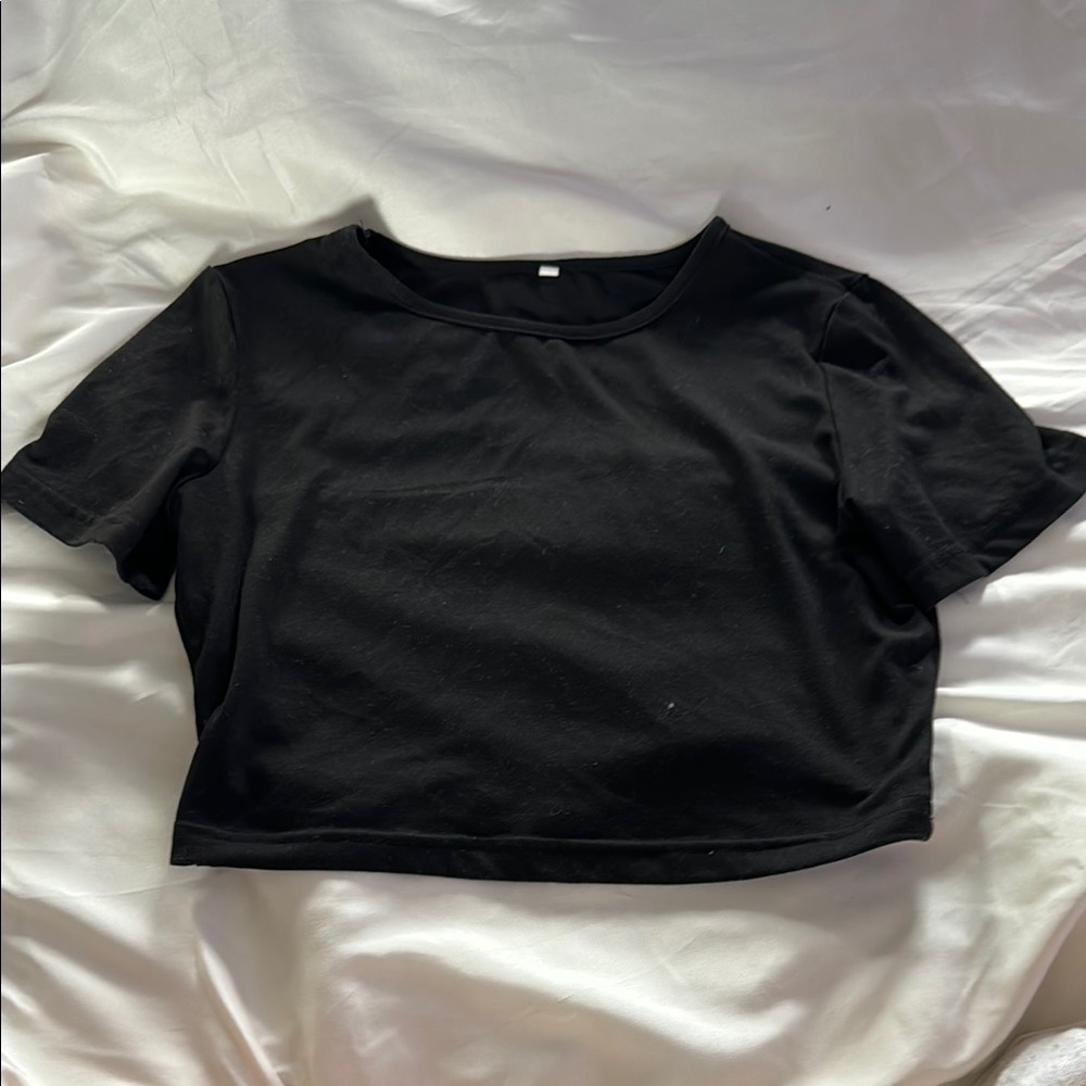 Black Fitted Crop T-Shirt with Short Sleeves